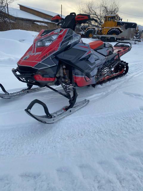 BRP Ski-Doo Summit X with Expert Package. ,  ,   