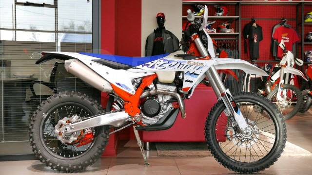 KTM 500 EXC F В красивом пластике