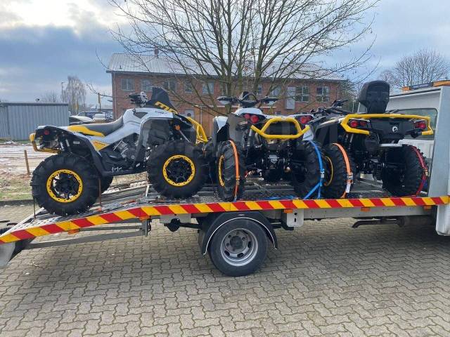 BRP Can-Am Outlander Max 1000R XT-P. ,  \,   