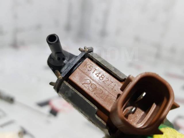   Mitsubishi Lancer 2001 MR127520 CK4A 4G92 MR127520  