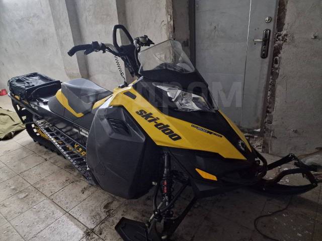 BRP Ski-Doo Summit X. ,  ,   