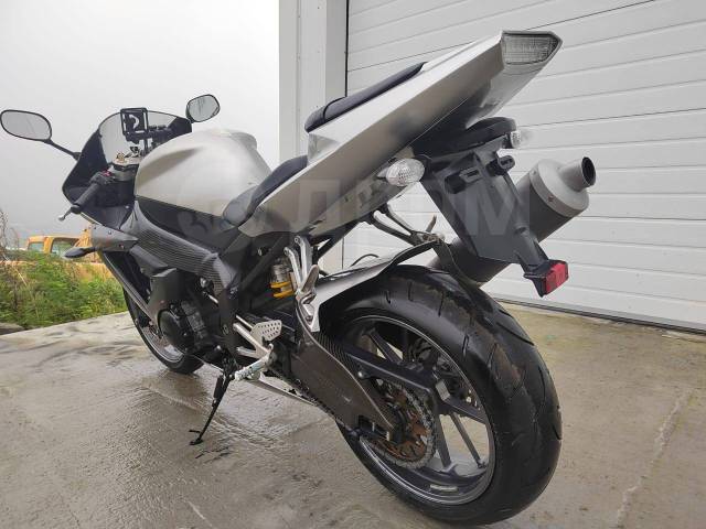 Yamaha YZF-R1. 1 000. ., , ,   