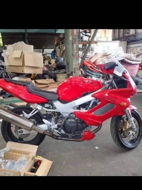 Honda VTR 1000. 1 000. ., , ,   