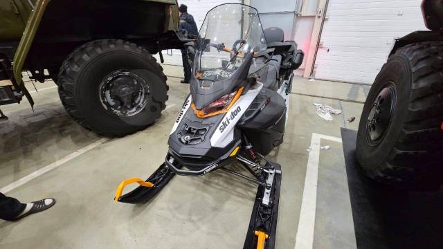 BRP Ski-Doo Expedition SE. ,  ,   