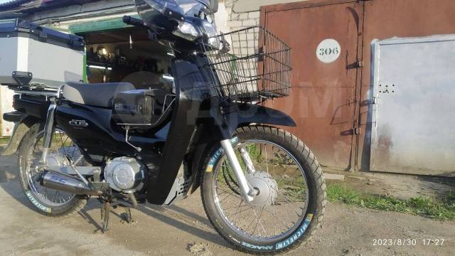   Honda super cub aa04  . 