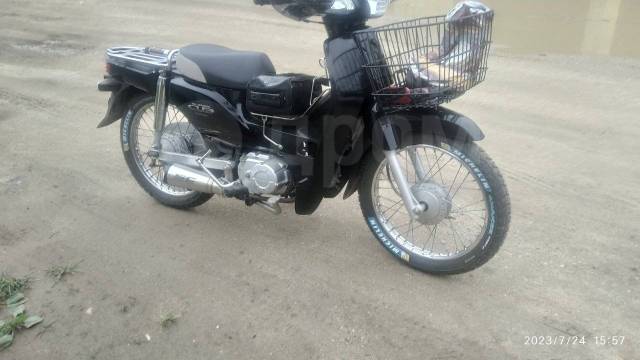   Honda super cub aa04  . 