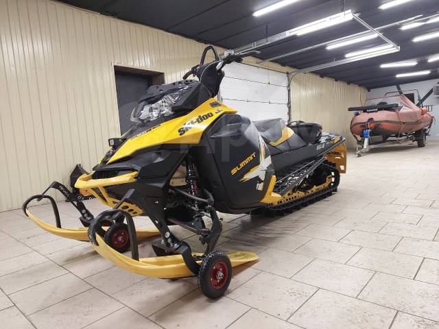 BRP Ski-Doo Summit. ,  ,   