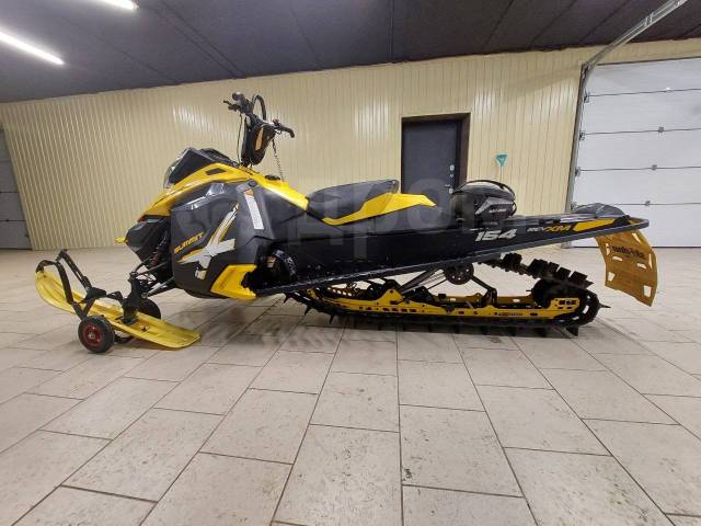 BRP Ski-Doo Summit. ,  ,   