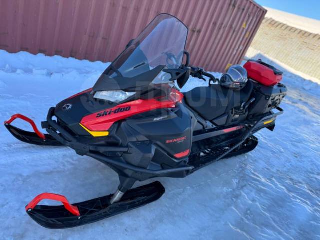 BRP Ski-Doo Skandic SWT. ,  ,   