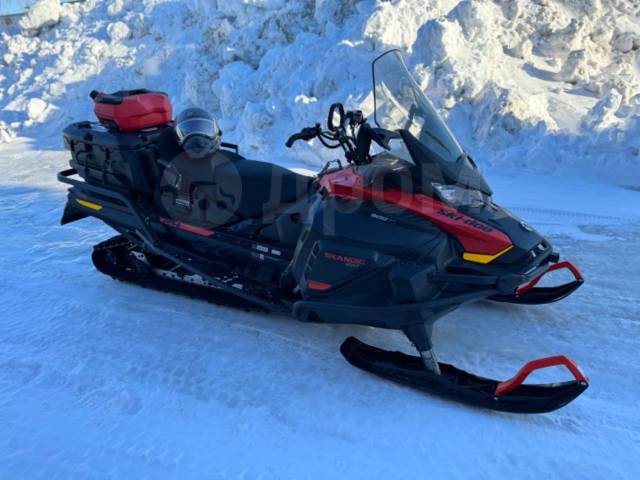 BRP Ski-Doo Skandic SWT. ,  ,   