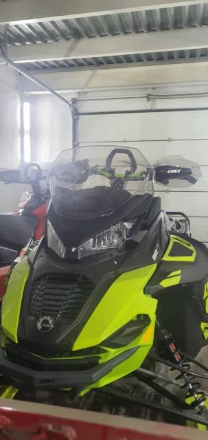 BRP Ski-Doo Touring E 