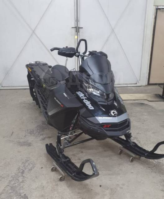 BRP Ski-Doo Summit X. ,  ,   