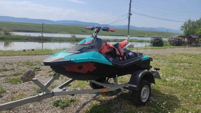 BRP Sea-Doo Spark. 2018  