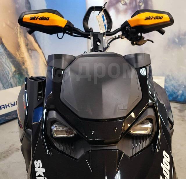 BRP Ski-Doo Summit X with Expert Package. ,  ,  .    - 