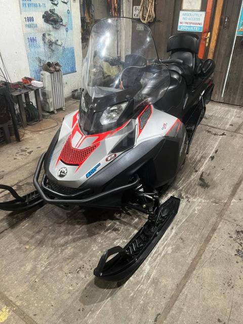 BRP Ski-Doo Expedition SE. ,  ,   