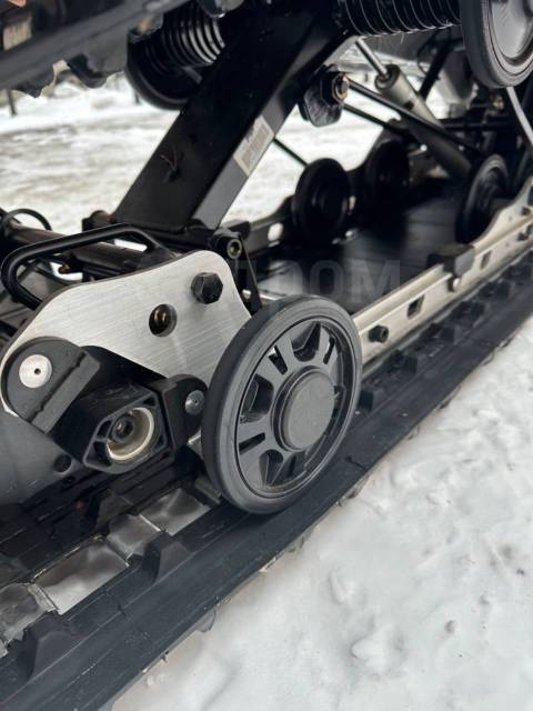 BRP Ski-Doo Skandic Sport. ,  ,   