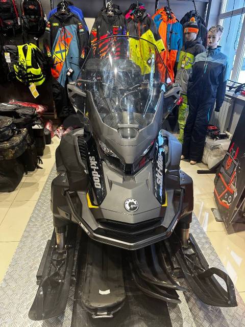 BRP Ski-Doo Skandic SWT. ,  ,   