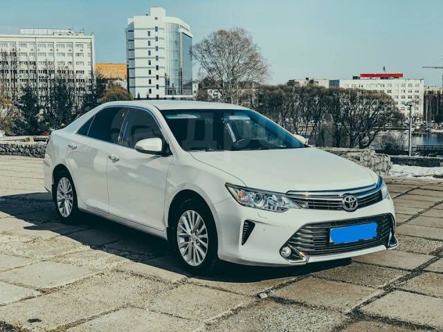 Камри белая фото Аренда авто, прокат Автомобиля Toyota Camry 2017г от 3000р, бизнес, премиум, лев