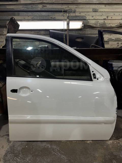 Купить Дверь правая передняя Ваз Лада гранта 2018 в Кемерово по цене ...