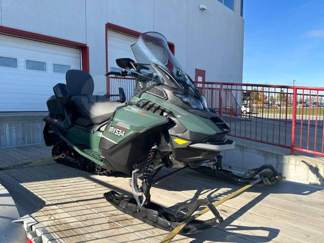 BRP Ski-Doo Grand Touring SE.   