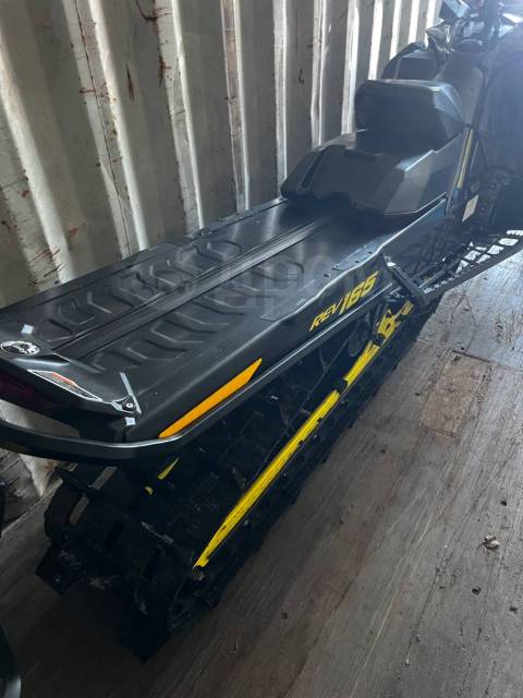 BRP Ski-Doo Summit X. ,  ,   