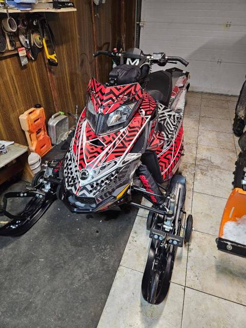 BRP Ski-Doo MXZ Renegade. ,  ,   