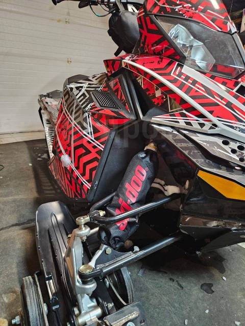 BRP Ski-Doo MXZ Renegade. ,  ,   