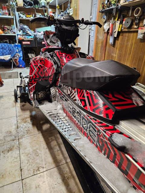 BRP Ski-Doo MXZ Renegade. ,  ,   