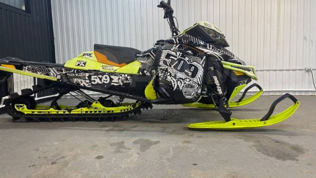 BRP Ski-Doo Summit. ,  ,   