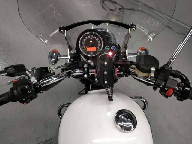 Triumph Bonneville. 865. ., , ,  .     