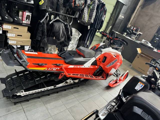 BRP Ski-Doo Summit. ,  ,   