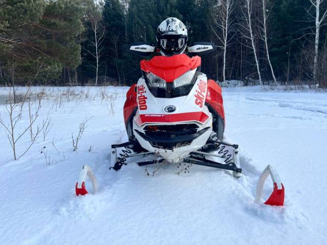 BRP Ski-Doo Summit X with Expert Package. ,  ,   