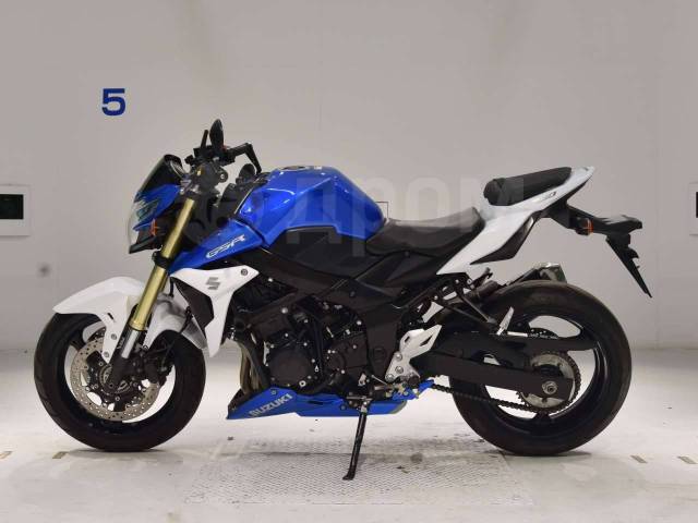 Suzuki GSR 750. 750. ., , ,  .     