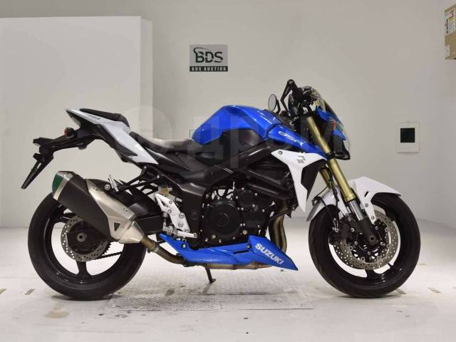 Suzuki GSR 750. 750. ., , ,  .     