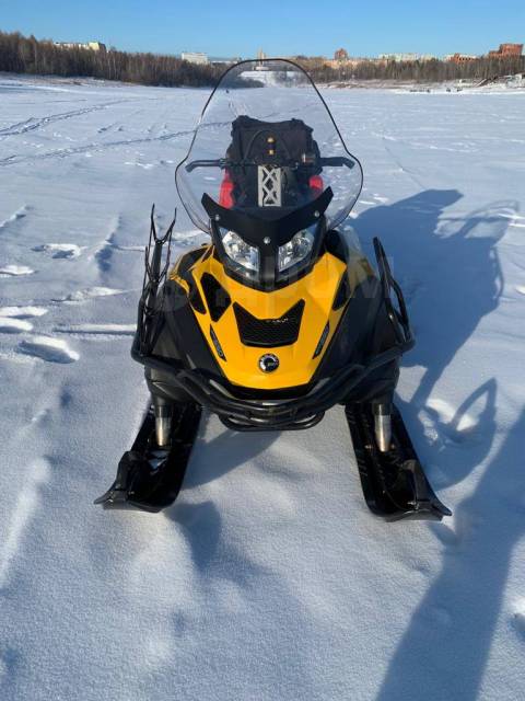 BRP Ski-Doo Skandic SWT. ,  ,   