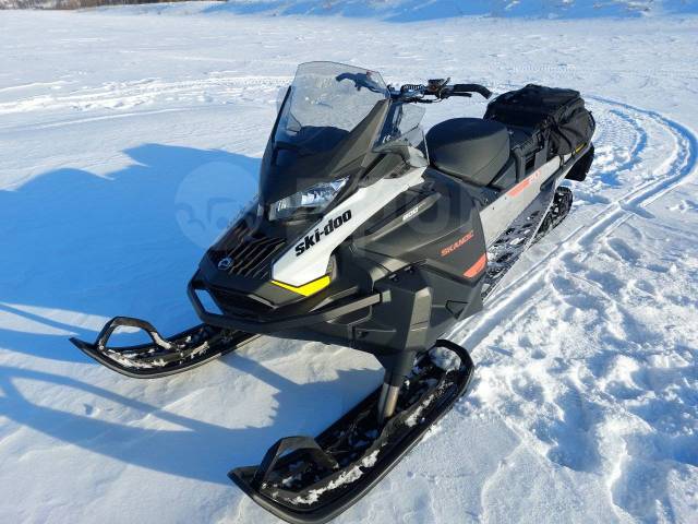 BRP Ski-Doo Skandic Sport. ,  ,   