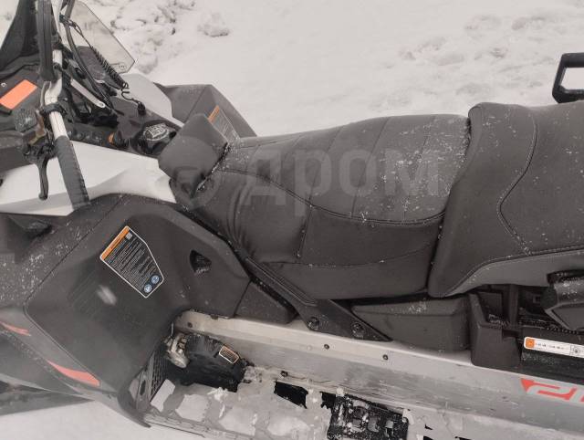 BRP Ski-Doo Skandic Sport. ,  ,   