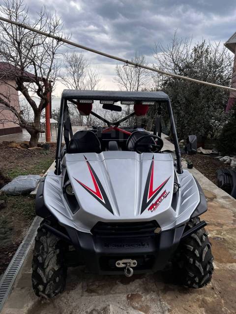 Kawasaki Teryx4 750 4x4. ,  \,   