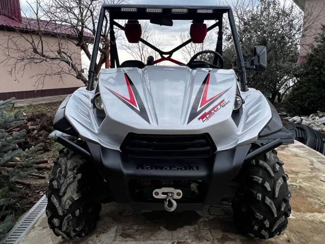 Kawasaki Teryx4 750 4x4. ,  \,   