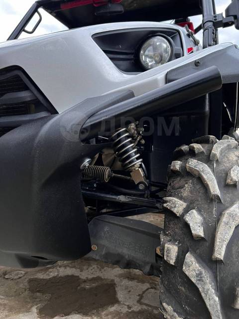 Kawasaki Teryx4 750 4x4. ,  \,   