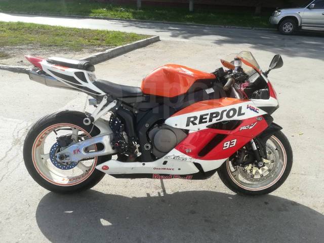 Honda CBR 1000RR Fireblade. 1 000. ., , ,   