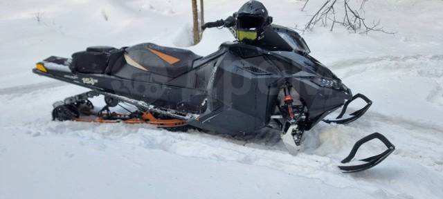 BRP Ski-Doo Summit. ,  ,   