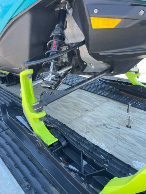 BRP Ski-Doo Summit X. ,  ,   