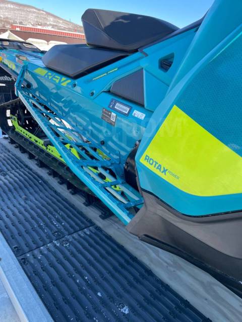 BRP Ski-Doo Summit X. ,  ,   