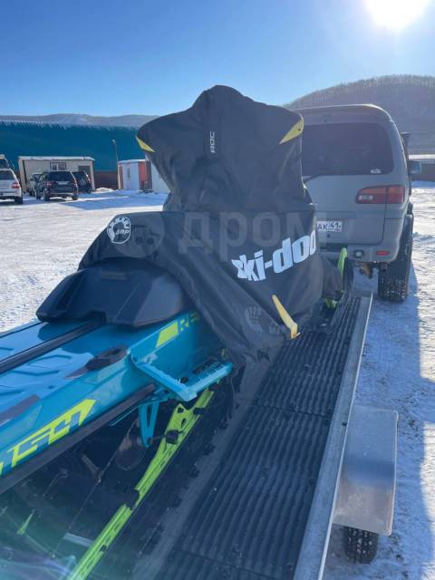 BRP Ski-Doo Summit X. ,  ,   