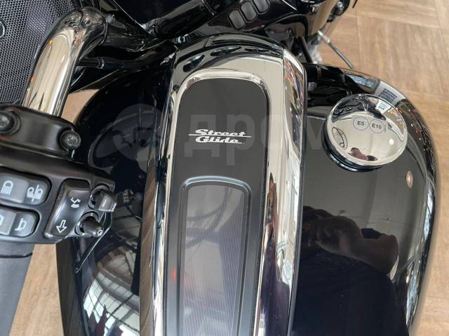 Harley-Davidson Street Glide Special FLHXS. 1 868. ., , ,   