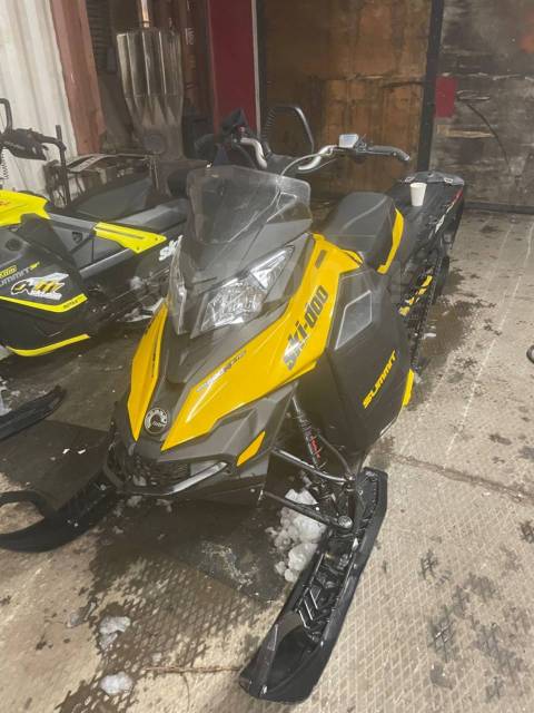 BRP Ski-Doo Summit. ,  ,   