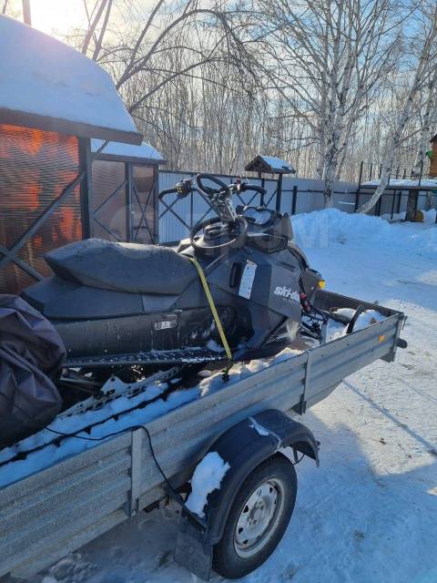 BRP Ski-Doo Summit. ,  ,   