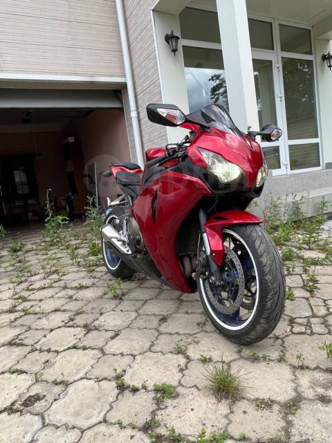 Honda CBR 1000RR Fireblade. 999. ., , ,   