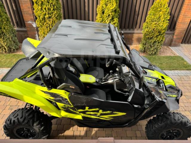 Yamaha YXZ 1000R. ,  \,   